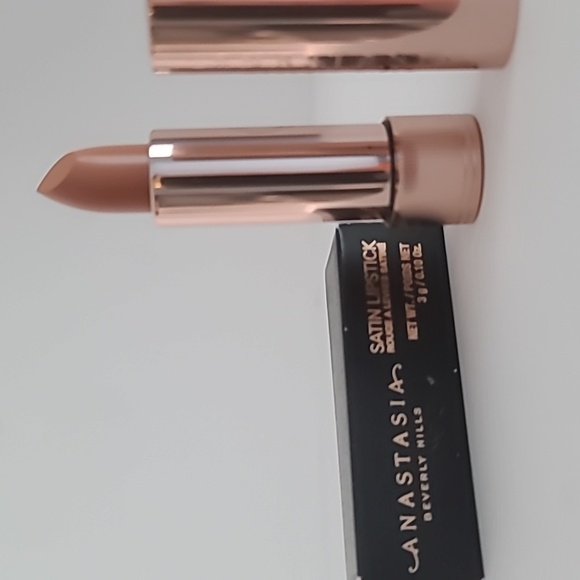 NIB ✅Anastasia Beverly Hills  #WARM PEACH Long-Wearing Satin Lipstick ABH ✨ BNIB - Picture 5 of 6